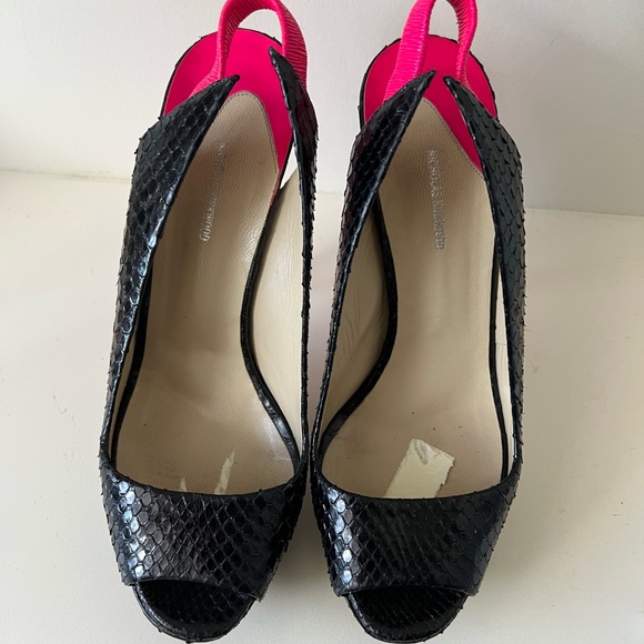 Nicholas Kirwood Peep Toe Platform - Picture 3 of 6